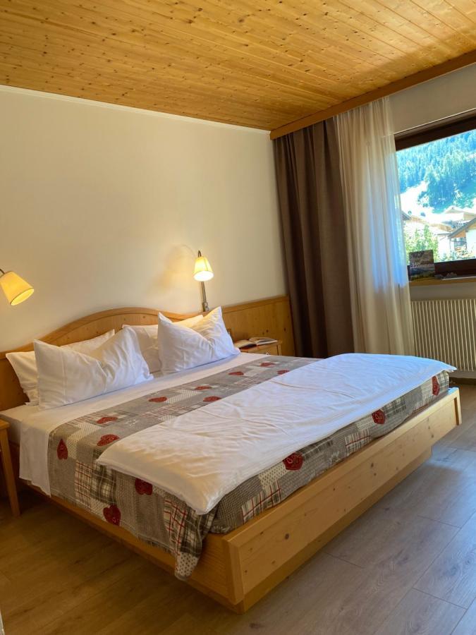 Hotel Garni LIVING San Candido Esterno foto