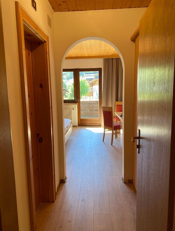Hotel Garni LIVING San Candido Esterno foto