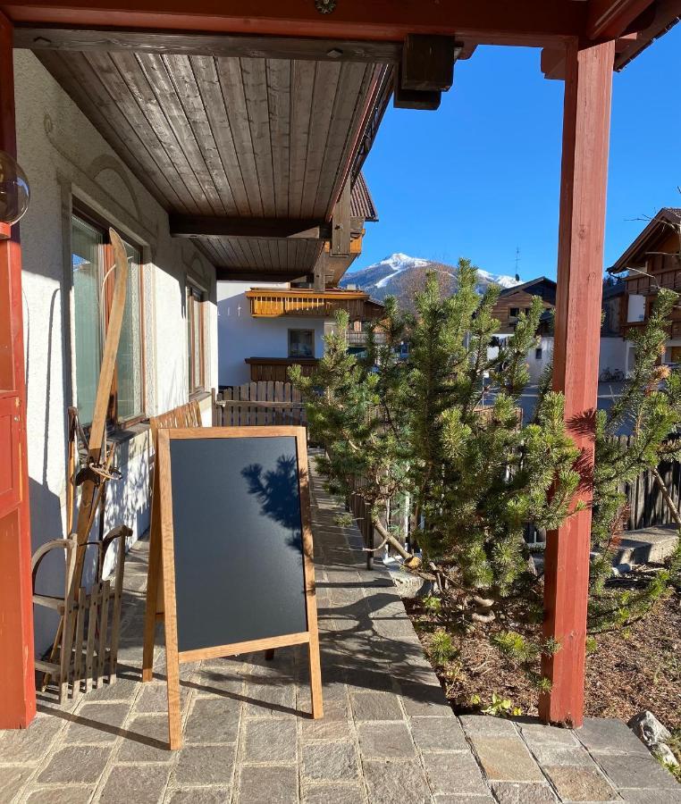 Hotel Garni LIVING San Candido Esterno foto