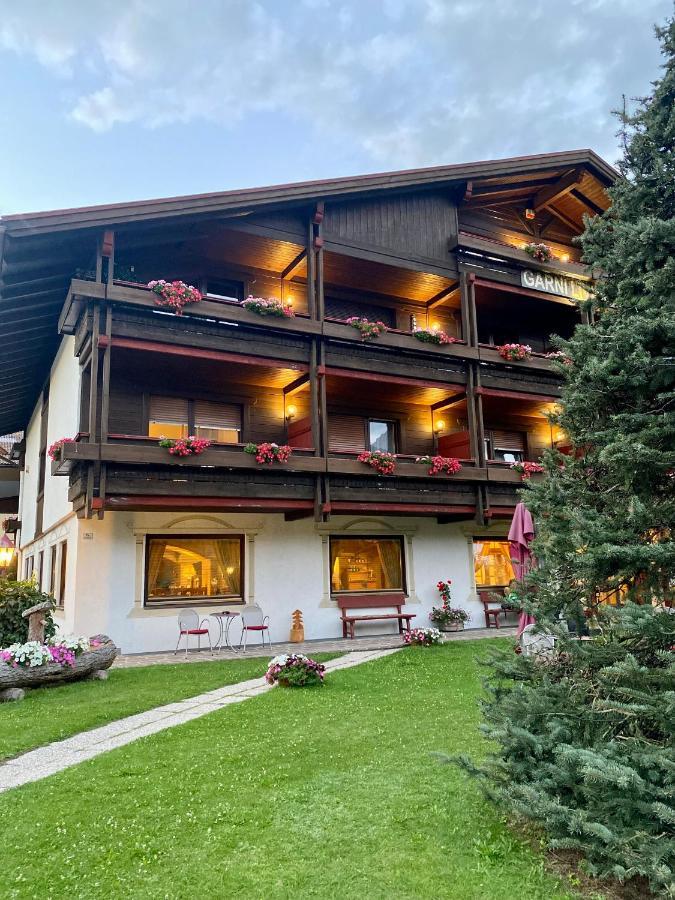 Hotel Garni LIVING San Candido Esterno foto