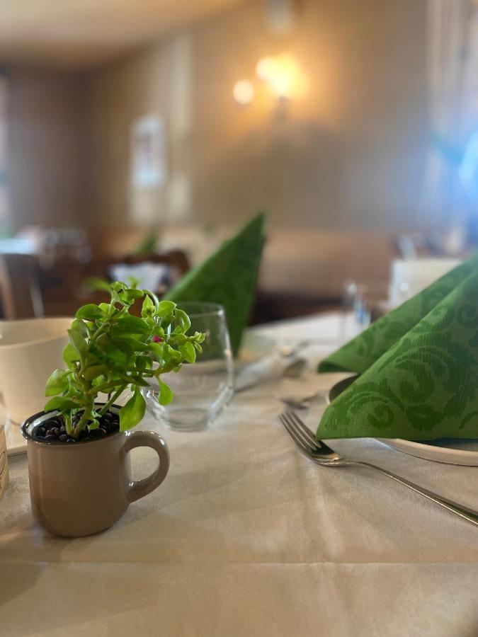 Hotel Garni LIVING San Candido Esterno foto