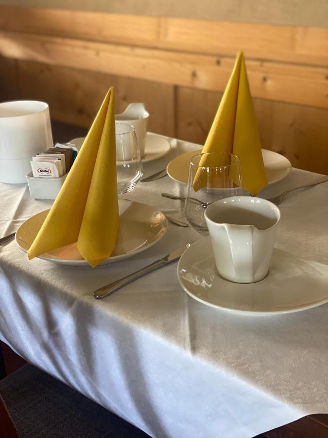 Hotel Garni LIVING San Candido Esterno foto